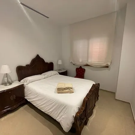 Con Jardin Y Piscina En * Cordoue